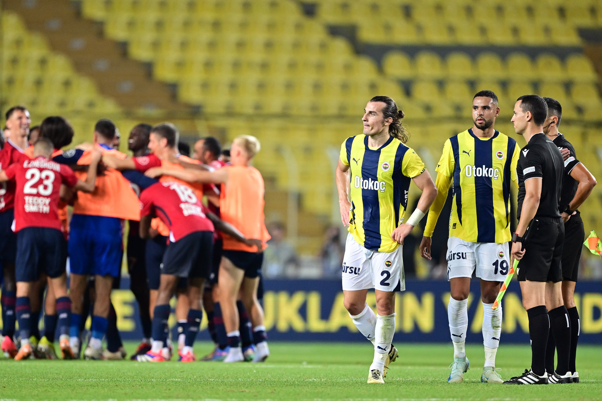 FENERBAHÇE HABERLERİ | Jose Mourinho’dan toplantı kararı! Göztepe maçı sonrası...