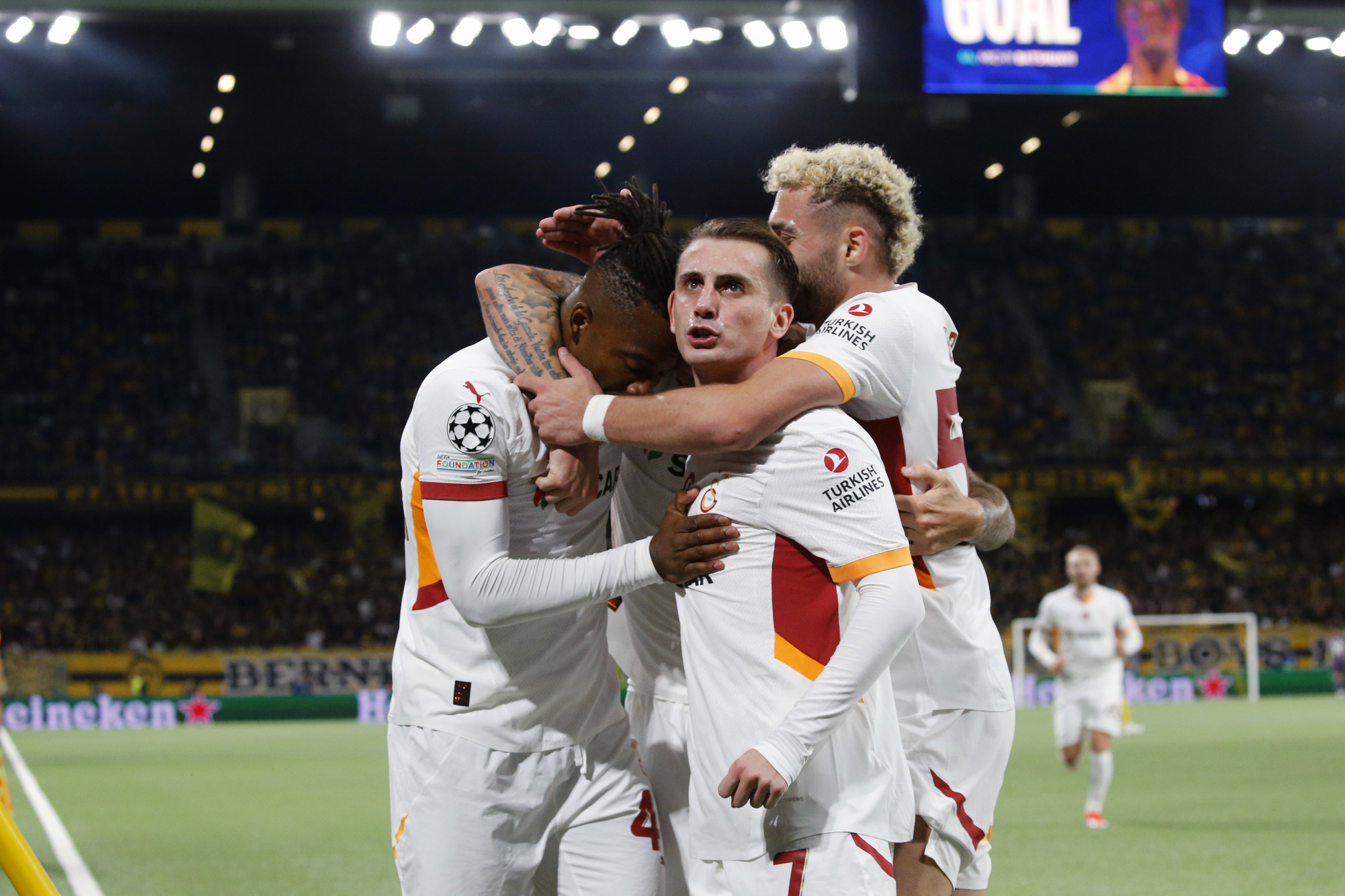 Galatasaray’da aynı senaryo yaşanıyor! Gelişmeler bardağı taşırdı
