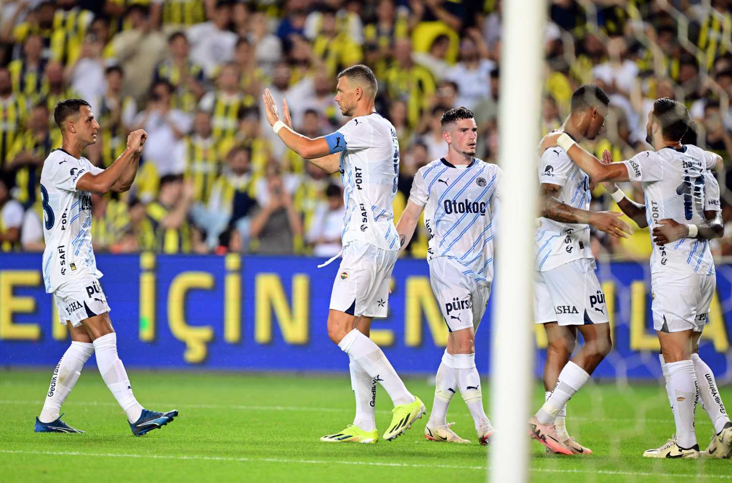 FENERBAHÇE HABERİLERİ - Transferin rotası İngiltere! Temsilcileriyle görüşme...
