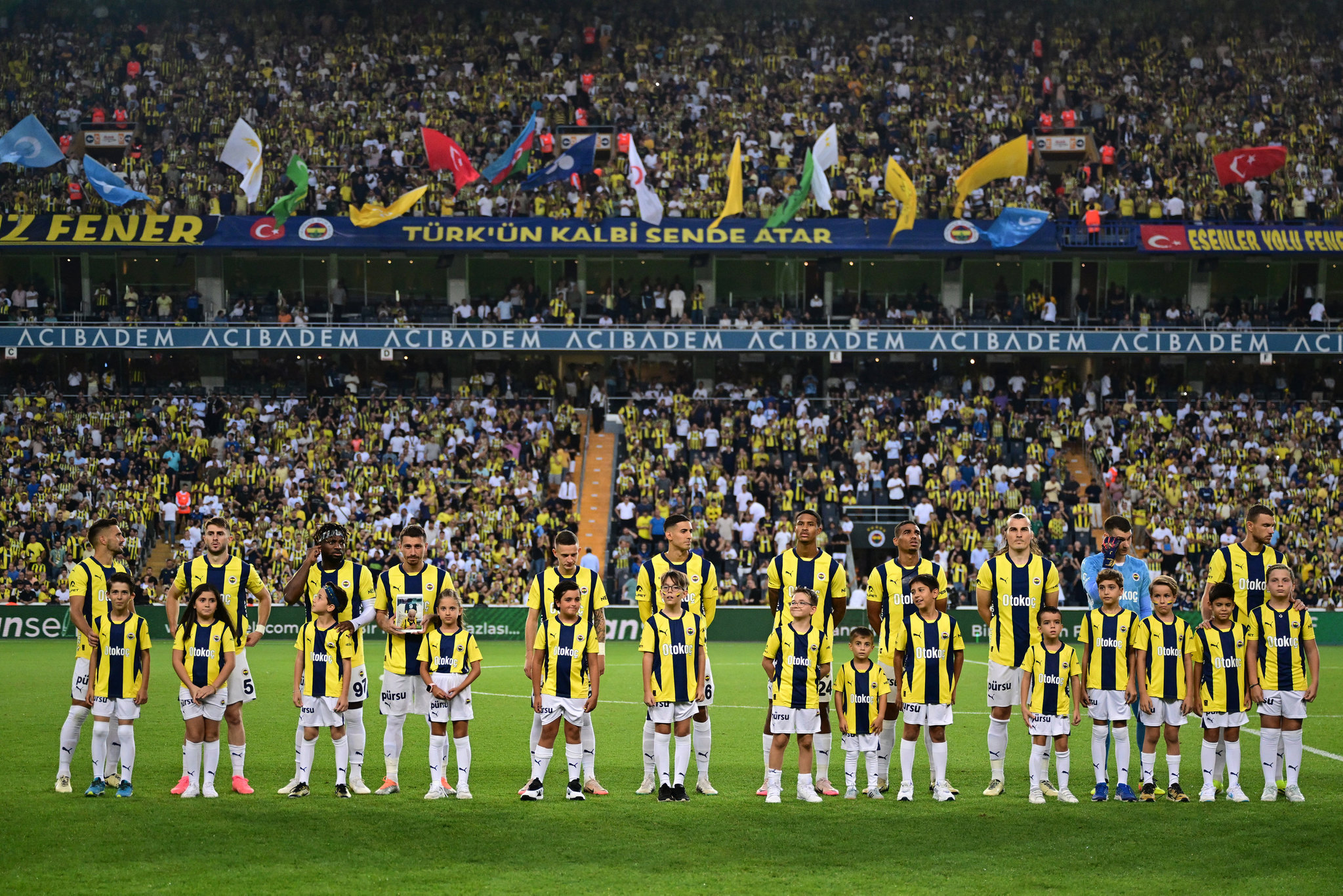 Fenerbahçe’de yıldız futbolcuyla yollar ayrılıyor! Belçika Ligi’nden flaş talip