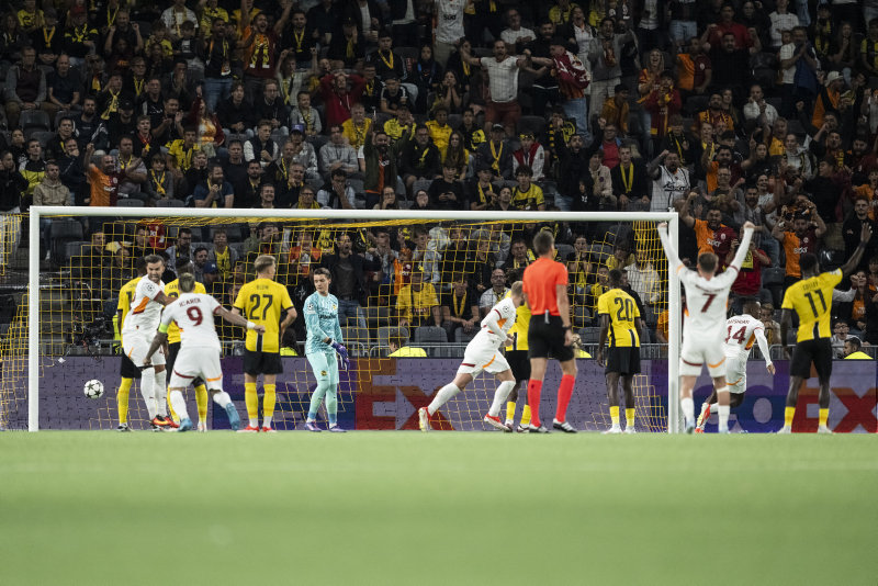 Okan Buruk’tan flaş Mertens ve Batshuayi kararı! İşte Galatasaray’ın Young Boys maçı 11’i