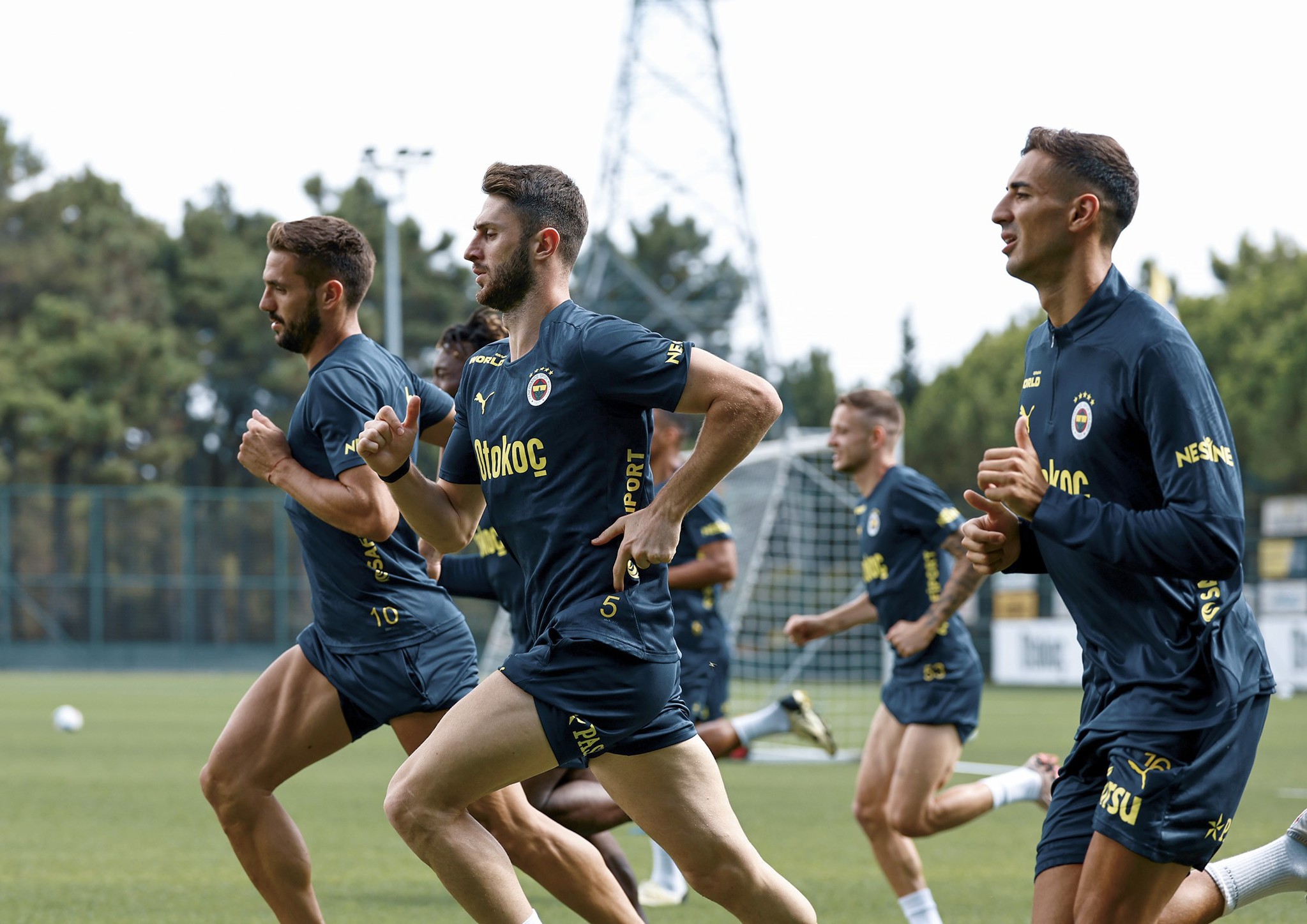 Fenerbahçe’ye Hollandalı sol bek! Kanarya’dan fırsat transferi