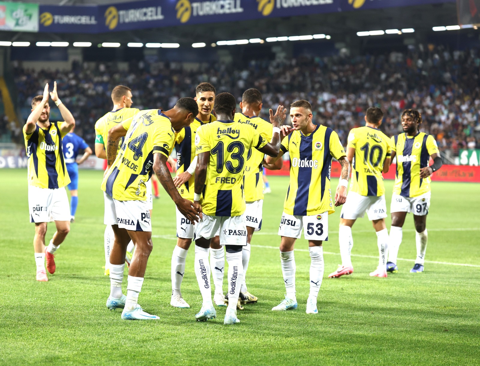 Fenerbahçe’ye Hollandalı sol bek! Kanarya’dan fırsat transferi