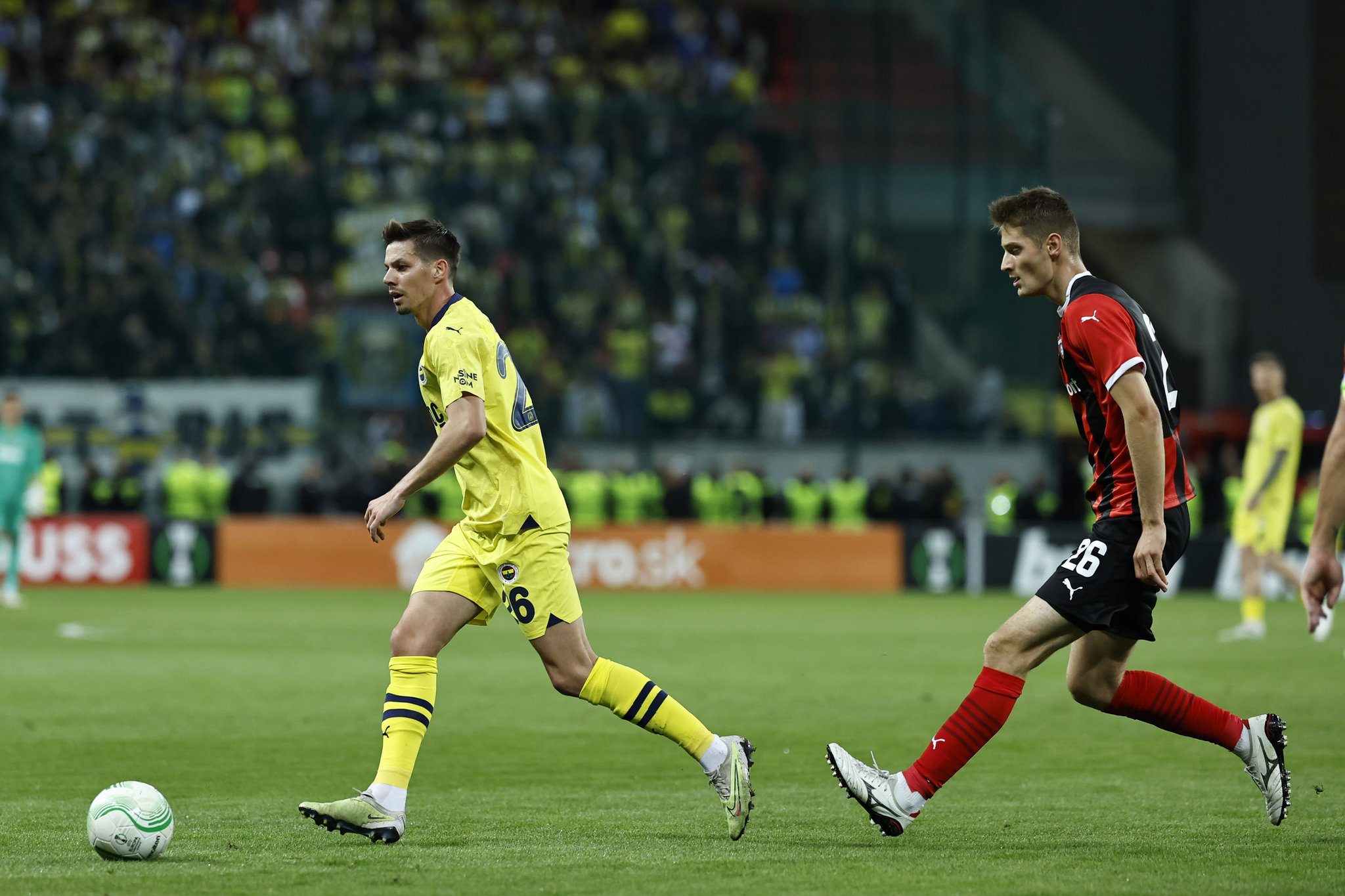 Fenerbahçe’den bir bomba transfer daha! Sofyan Amrabat’ın ardından...