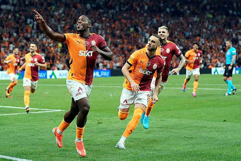 Galatasaray’dan Osimhen sonrası bir bomba daha! Cimbom’dan çilek transferi