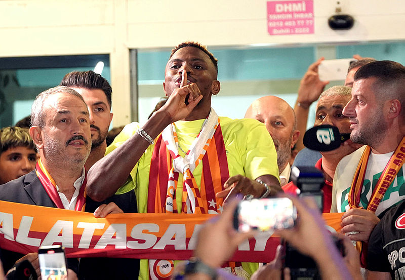 GALATASARAY HABERLERİ | Okan Buruk’tan Osimhen açıklaması! Onunla konuştum ve...