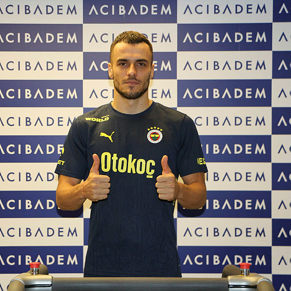 TRANSFER HABERİ | Fenerbahçe’den Galatasaray’a Kostic göndermesi!