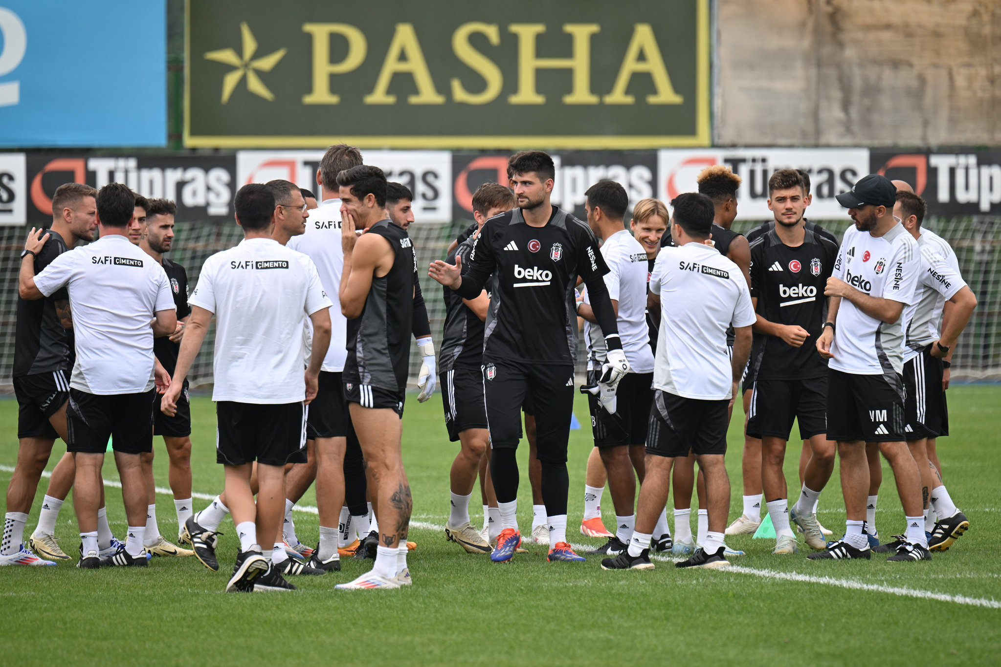 TRANSFER HABERİ | Beşiktaş’tan Fode Ballo-Toure hamlesi! Galatasaray da ilgileniyordu