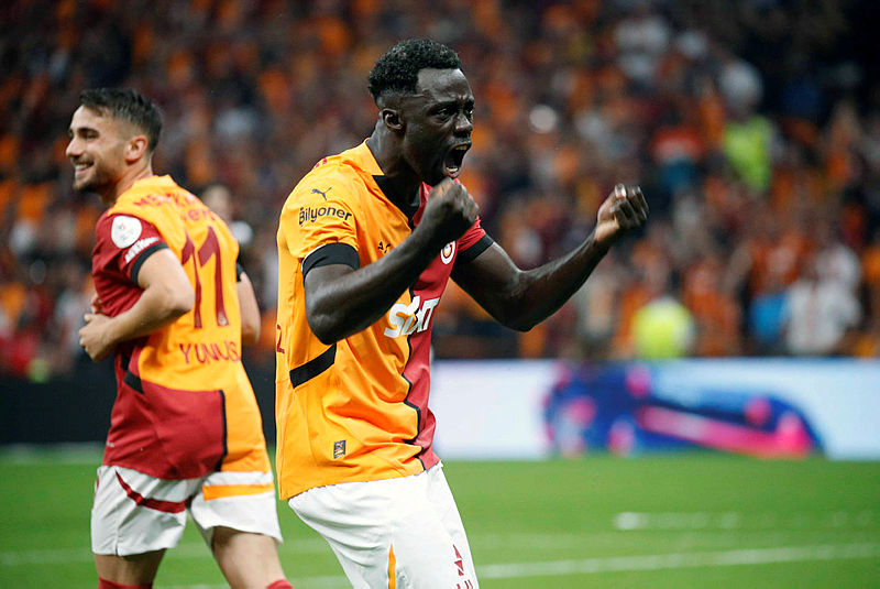 TRANSFER HABERİ | Performansıyla herkesi kendine hayran bıraktı! Avrupa devleri Galatasaraylı yıldızın peşine düştü