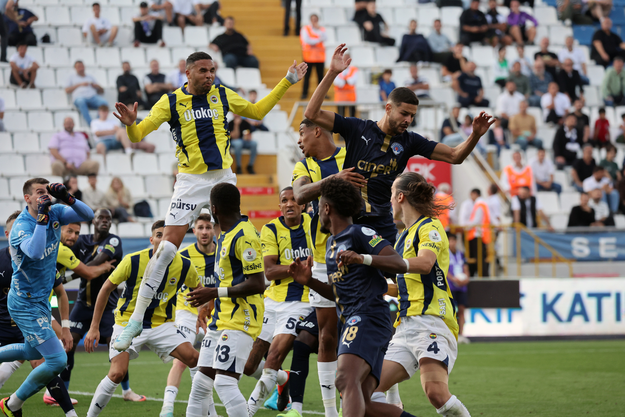 Spor yazarları Kasımpaşa-Fenerbahçe maçını değerlendirdi!