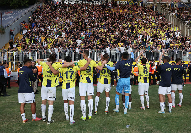 TRANSFER HABERİ | Fenerbahçe’den flaş karar! 4 futbolcunun sözleşmesi...