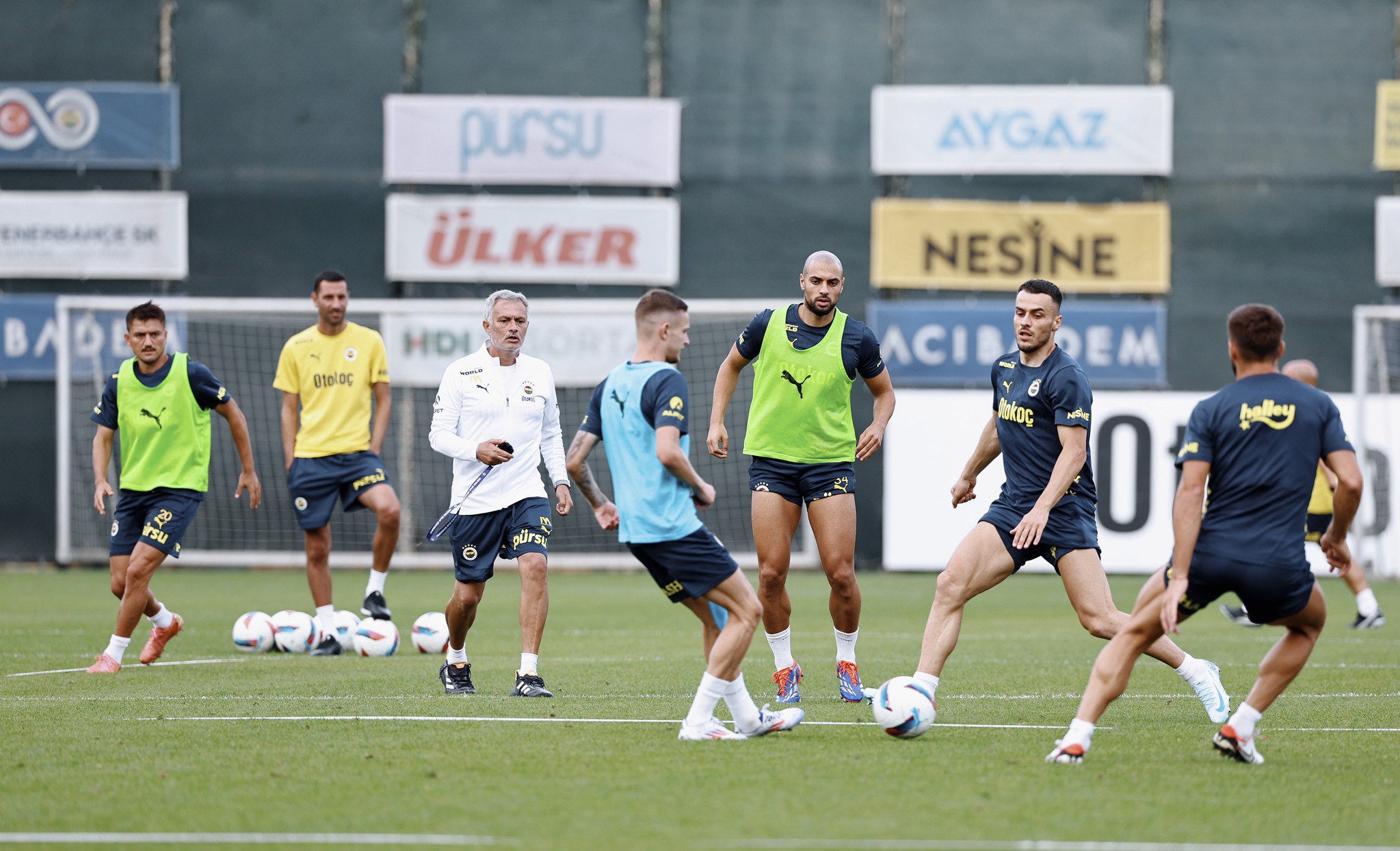 Fenerbahçe’ye 50 milyon Euro’luk forvet! Jose Mourinho onayı verdi