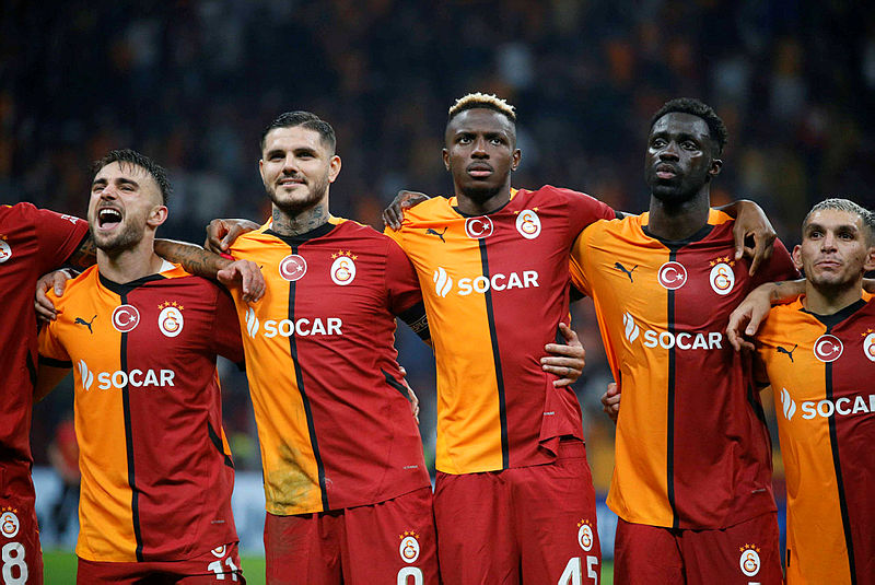 GALATASARAY HABERLERİ | Okan Buruk o futbolcuları kızağa çekecek! Osimhen ve Icardi...