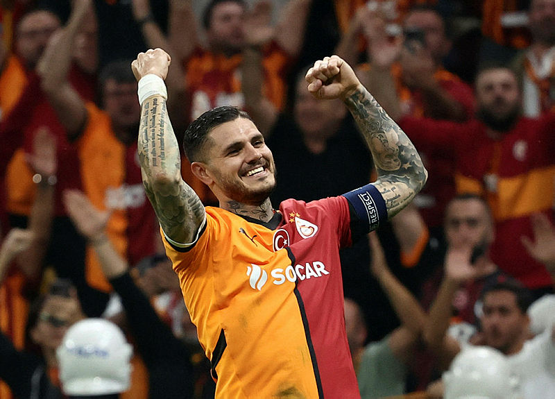 GALATASARAY HABERLERİ | Okan Buruk o futbolcuları kızağa çekecek! Osimhen ve Icardi...