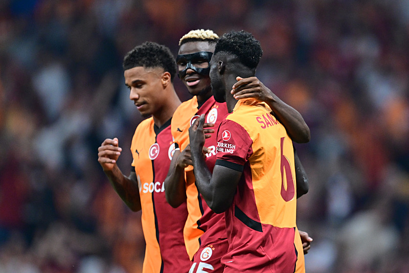 GALATASARAY HABERLERİ - Victor Osimhen için flaş açıklama! 4 ay uğraştım