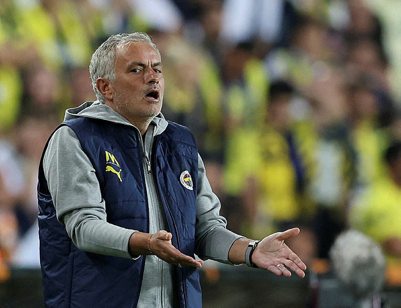 FENERBAHÇE TRANSFER HABERİ | Jose Mourinho’nun gözdesine Avrupa devi talip oldu!