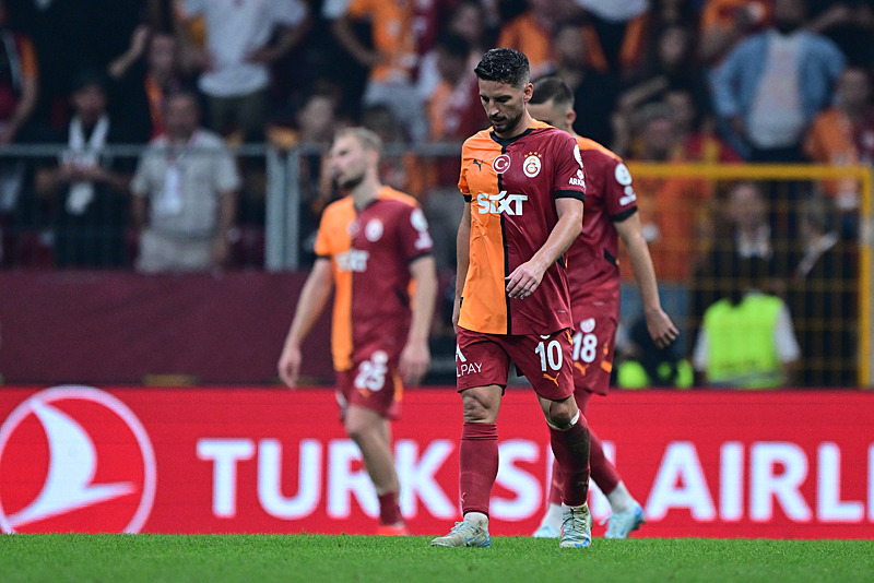 GALATASARAY TRANSFER HABERİ - Okan Buruk biletini kesmişti! Jelert’in yerine geliyor