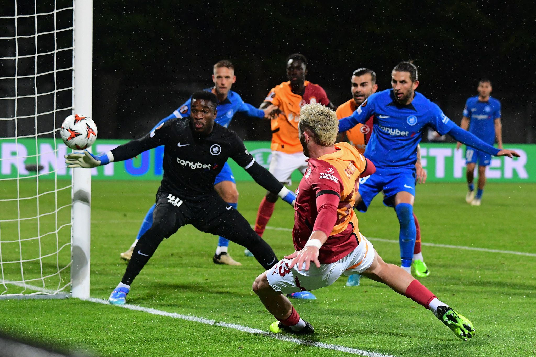 Rigas Skola-Galatasaray maçı Avrupa’da gündem oldu: Kabus gibi geçti!