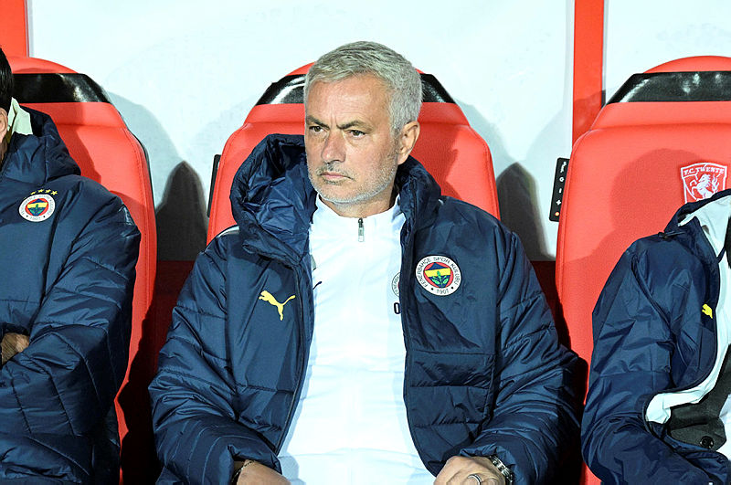 FENERBAHÇE TRANSFER HABERİ | Jose Mourinho’nun gözünden düşmüştü! İrfan Can Kahveci’ye sürpriz talip