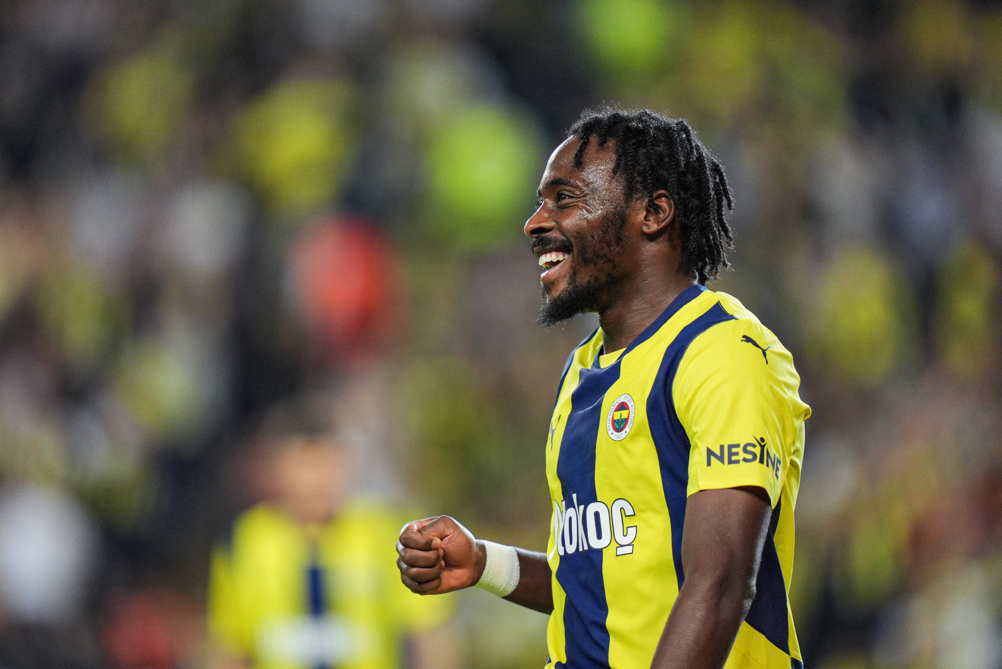 FENERBAHÇE HABERLERİ | Osayi-Samuel paylaşılamıyor! Transfer için fırsat kolluyorlar