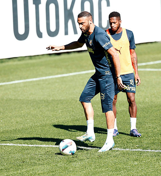 Fenerbahçe’de Cenk Tosun depremi!