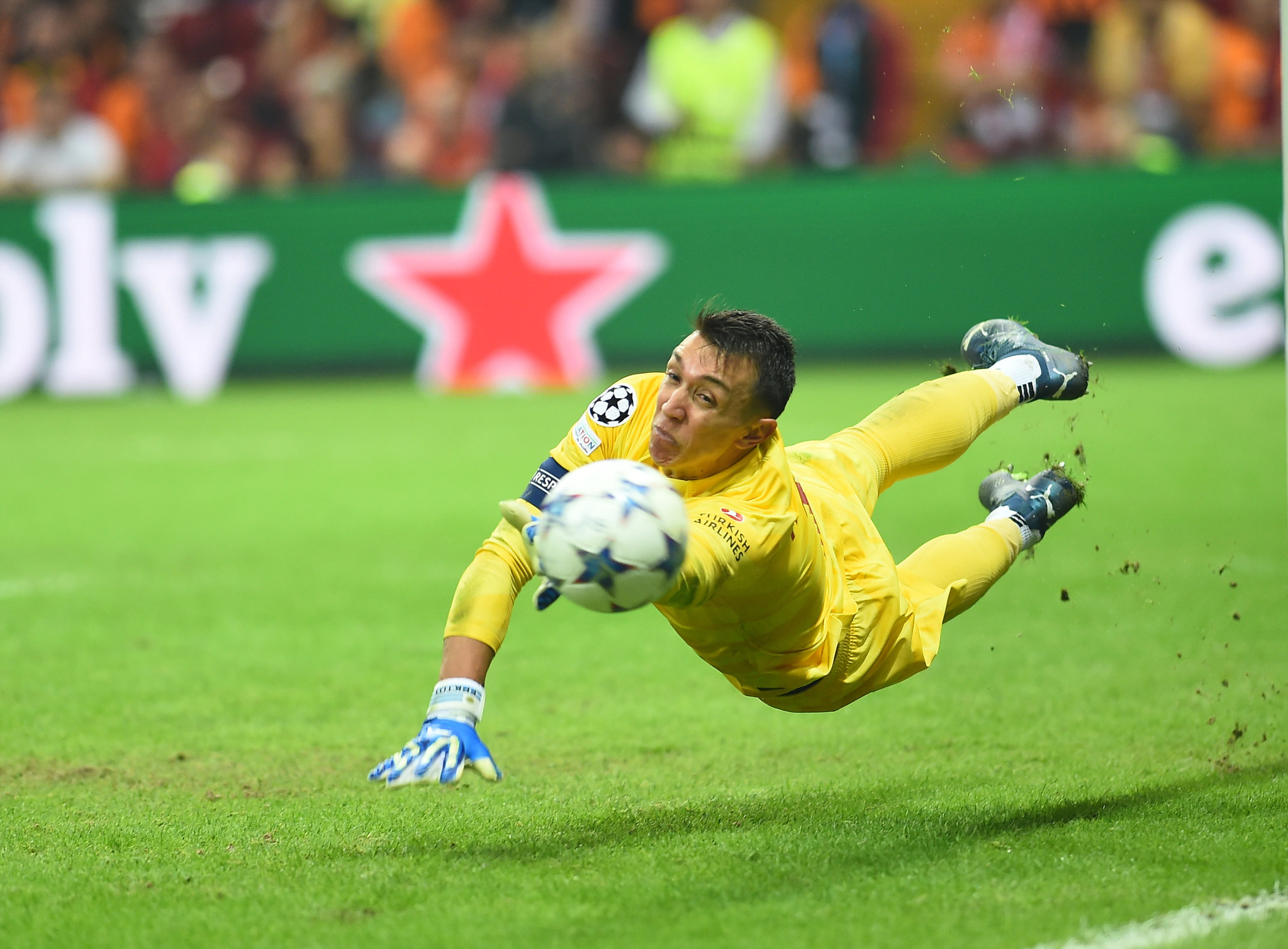 TRANSFER HABERİ: Galatasaray’dan kaleci operasyonu! Muslera’nın yerine...