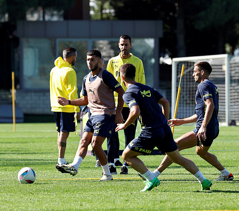 TRANSFER HABERİ | Fenerbahçe’ye İrfan Can Kahveci şoku! Ezeli rakipler devrede