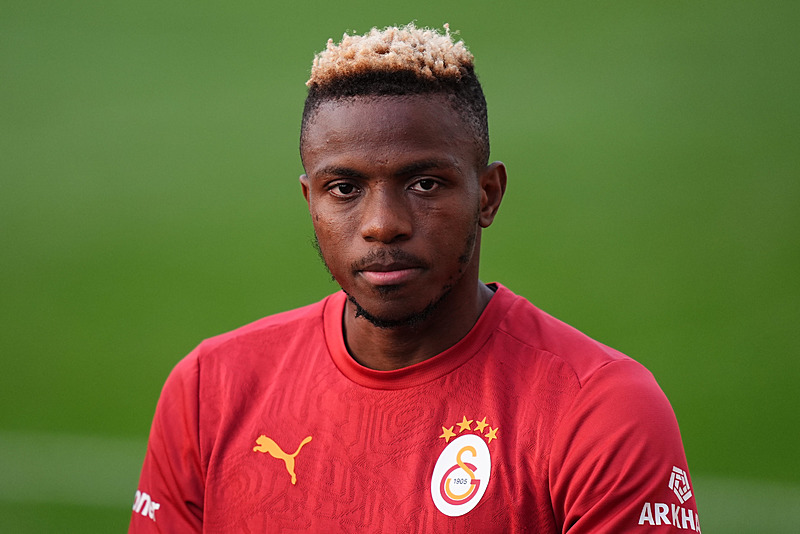 GALATASARAY HABERLERİ | Transferde flaş gelişme! Victor Osimhen devre arasında…