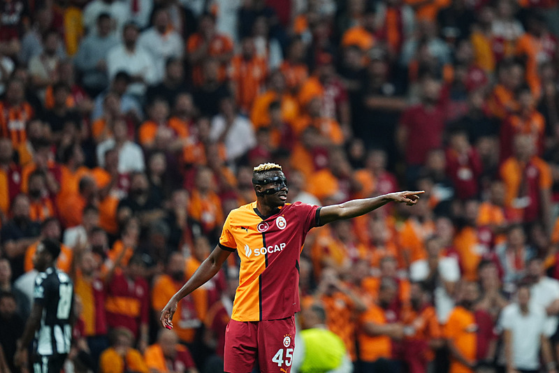 GALATASARAY HABERLERİ | Transferde flaş gelişme! Victor Osimhen devre arasında…