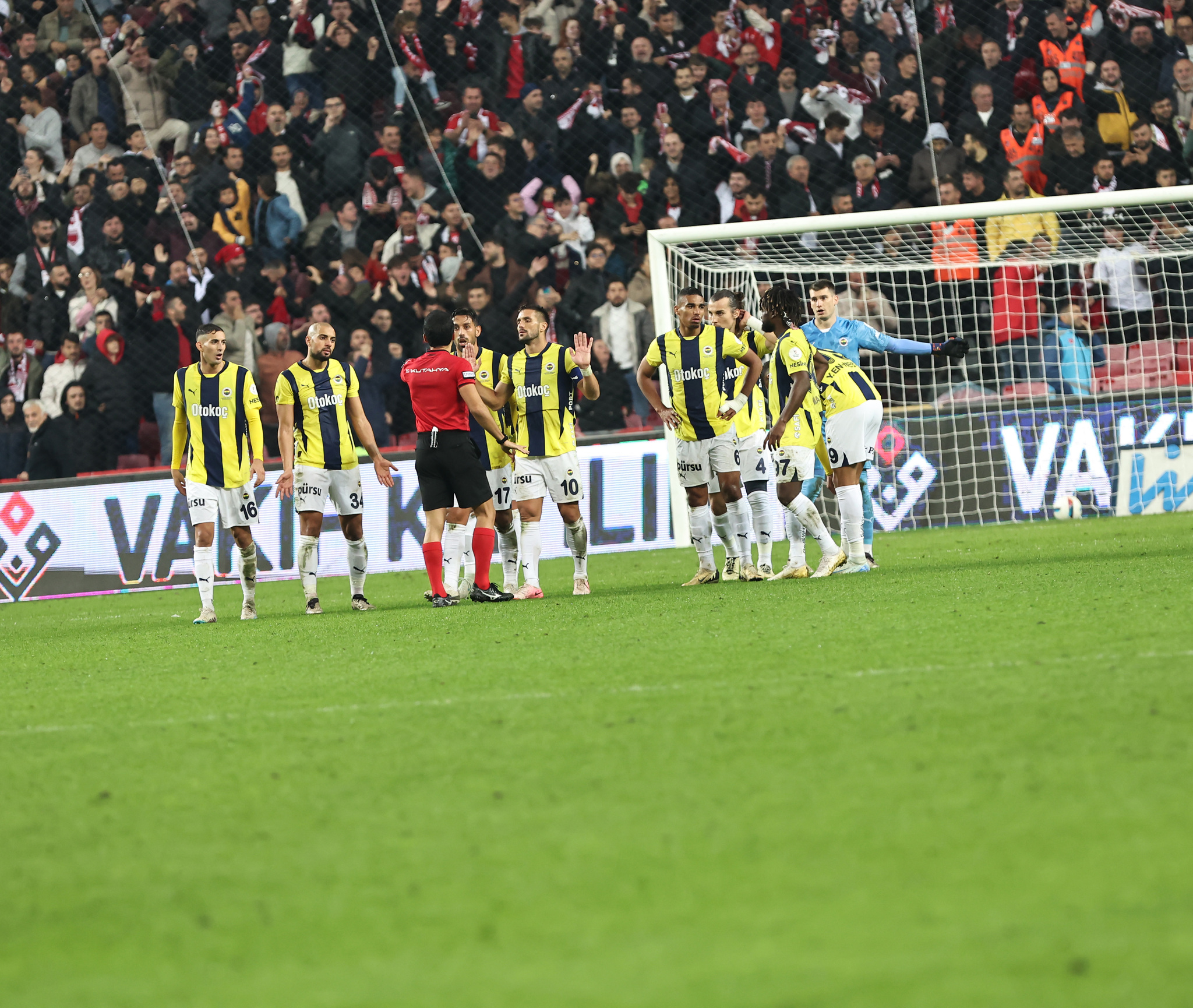 Fenerbahçe’yi şoke eden istatistikler! Geçen sezon zirvedeydiler