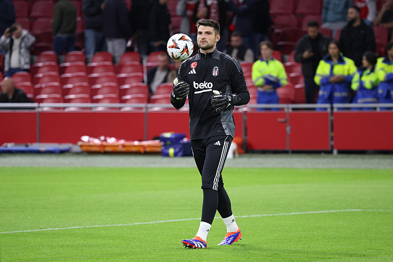 Beşiktaş’ta kaleci sorunu! Mert Günok, Ersin Destanoğlu ve Göktuğ Baytekin...