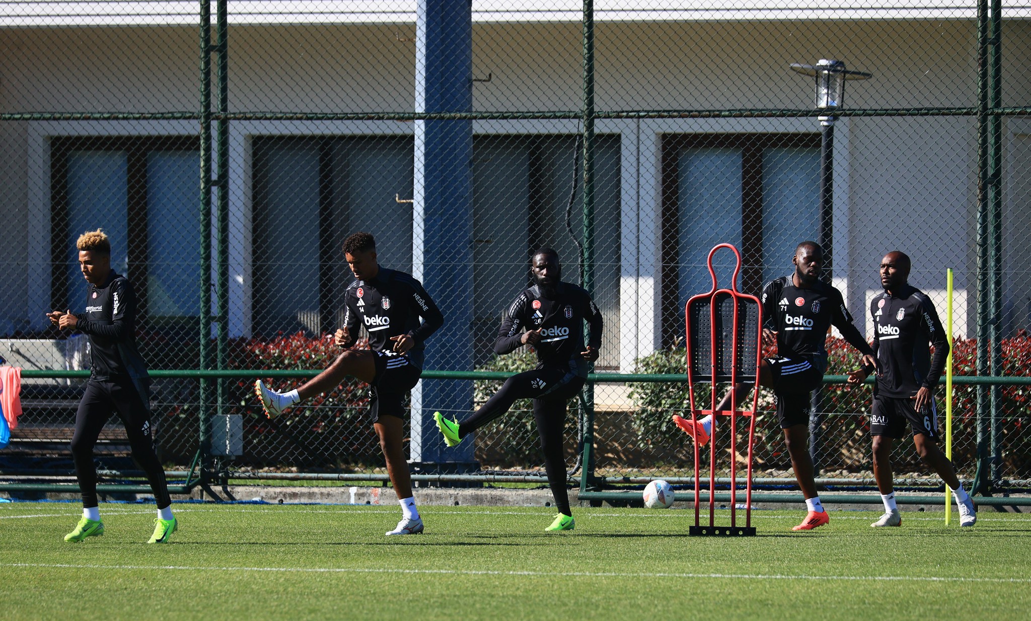 BEŞİKTAŞ HABERİ: Gio derbi taktiğini belirledi! Galatasaray’ı böyle yıkacak