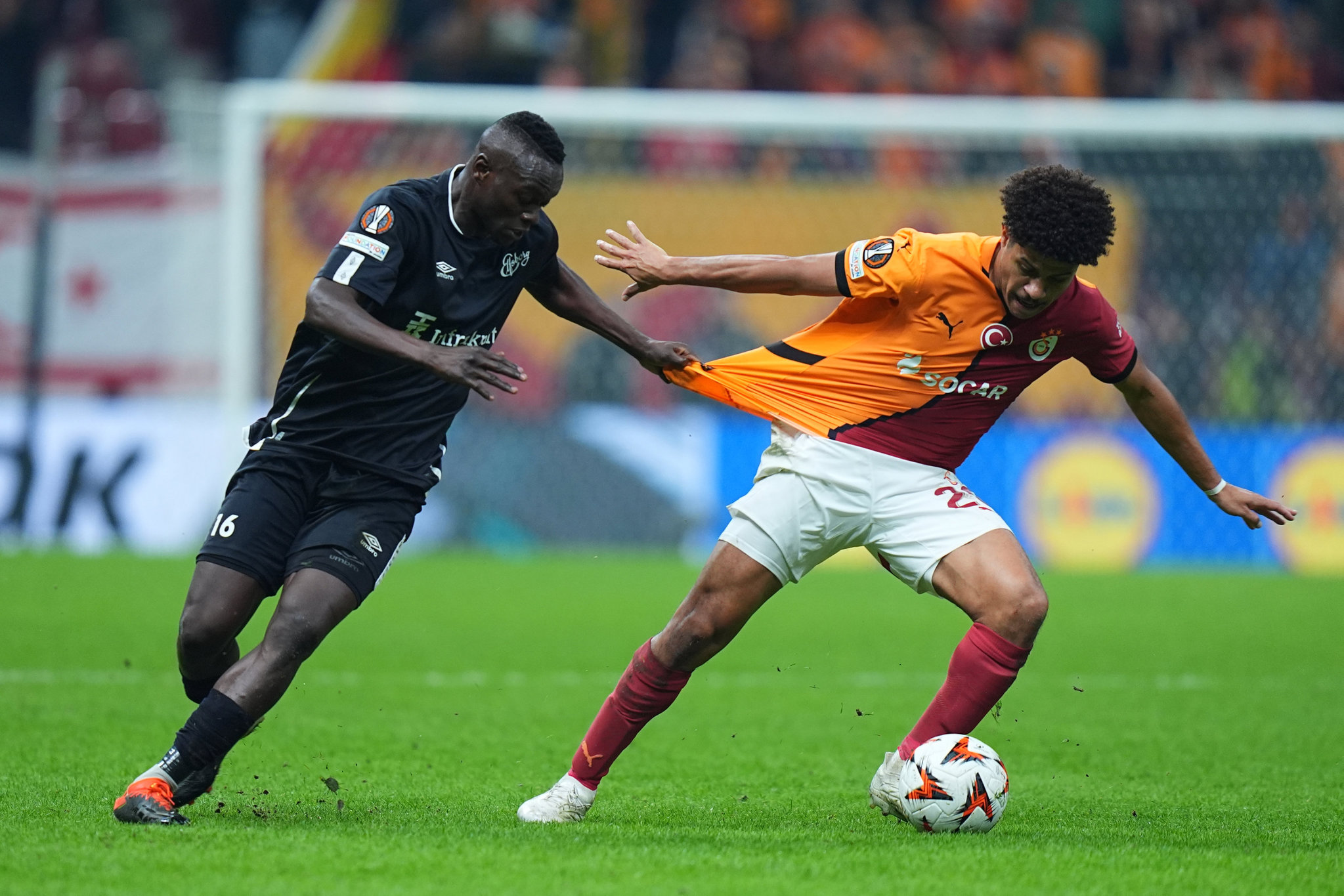 Osayi-Samuel adım adım Galatasaray’a! Transferi sürpriz bir isim bitirecek