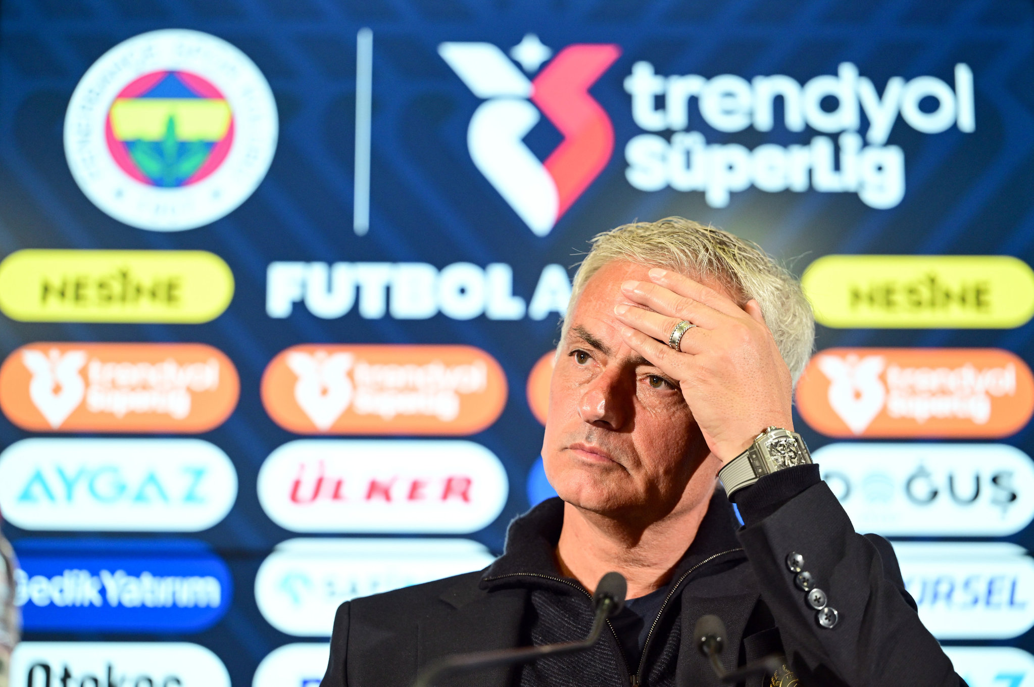 FENERBAHÇE HABERİ: Jose Mourinho’dan ayrılık açıklaması! Premier Lig’e dönecek mi?