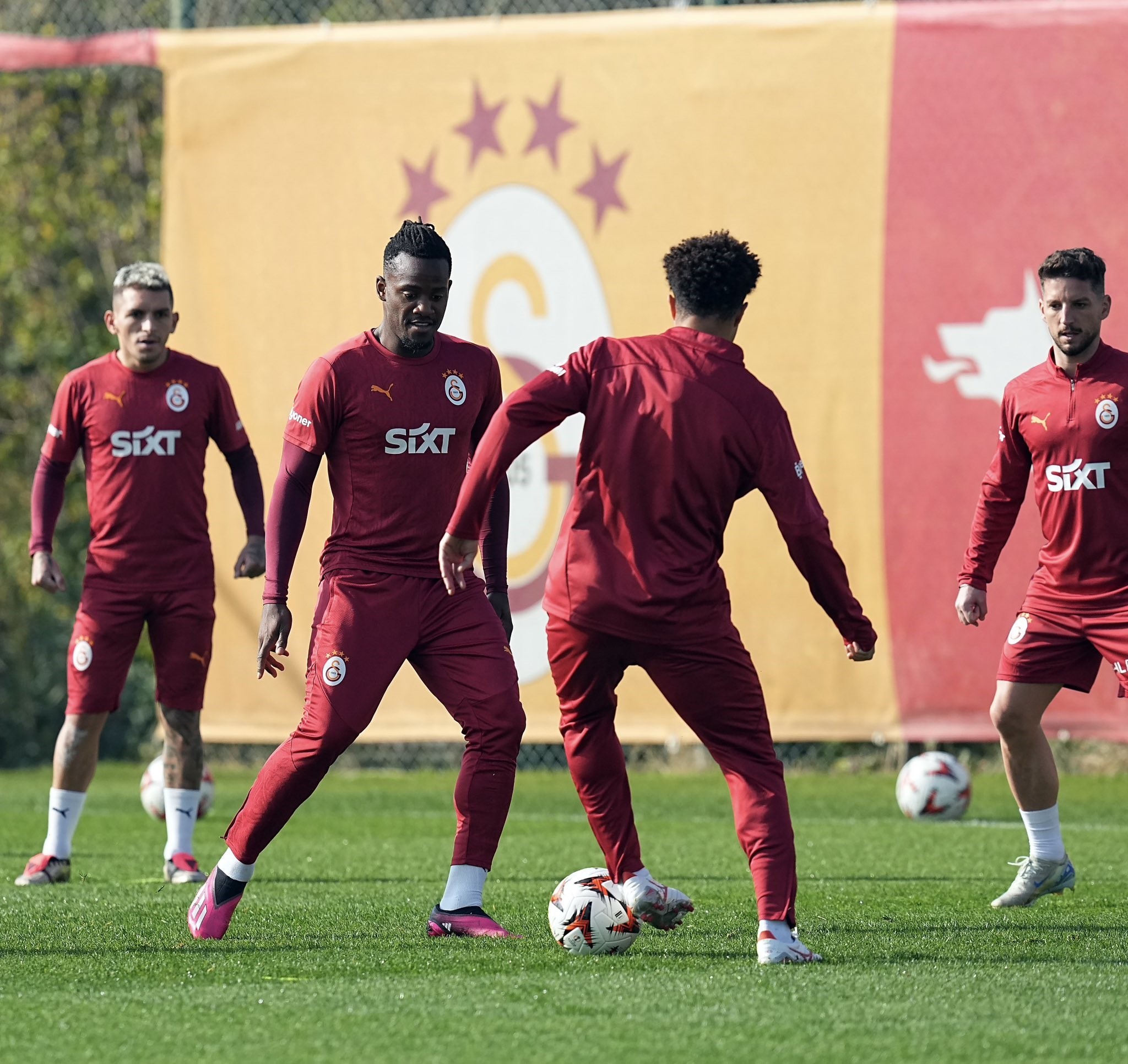 Galatasaray’da Tottenham maçı öncesi Osimhen endişesi!