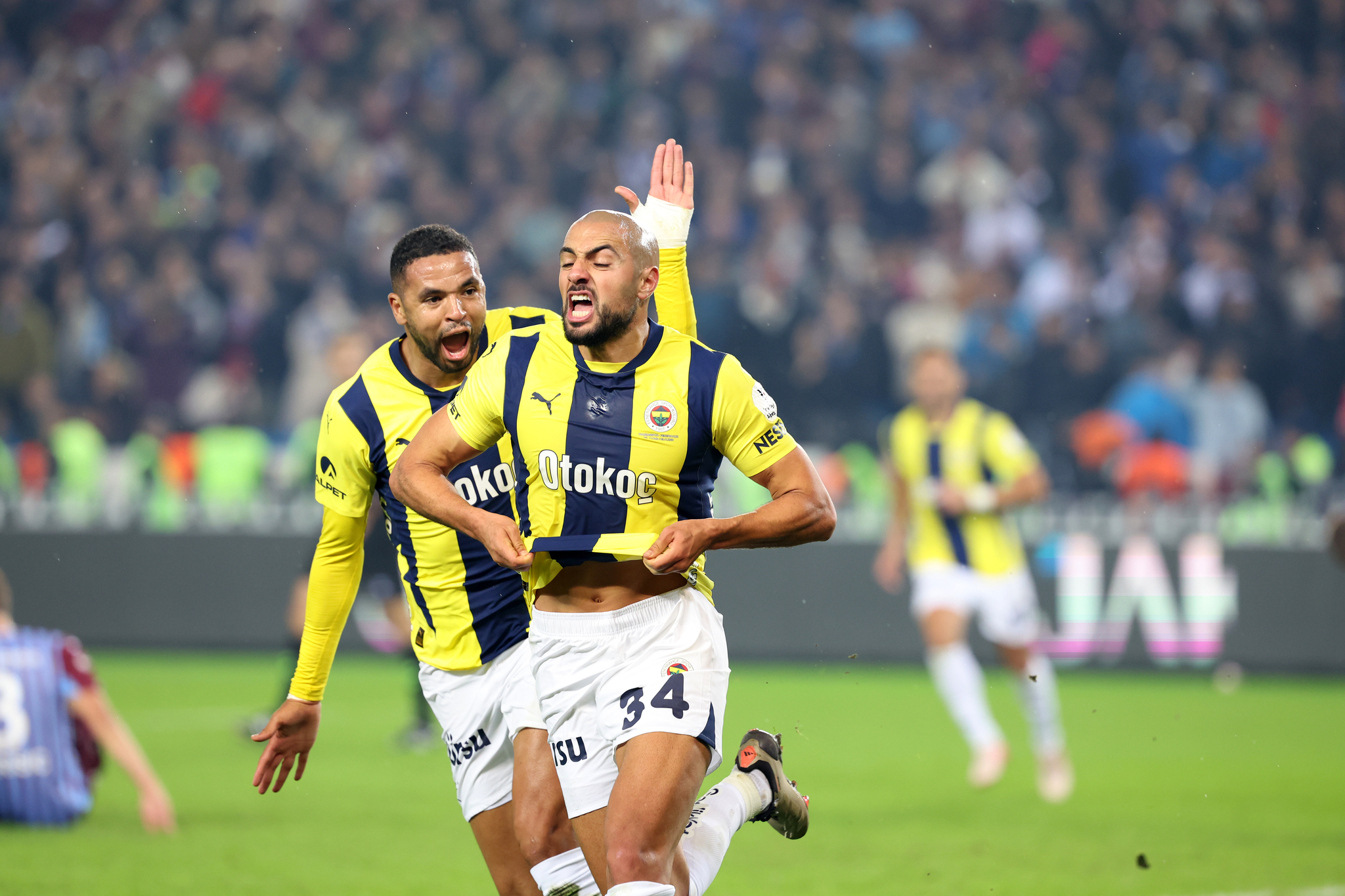 TRANSFER HABERİ: Fenerbahçe’de sürpriz imza! İrfan Can ve Osayi derken...