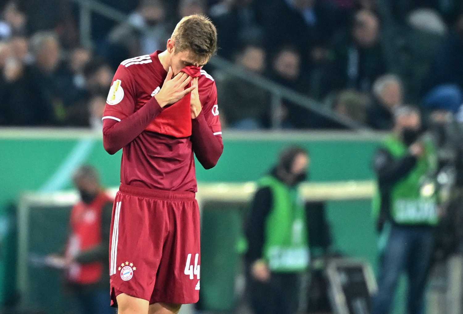 Geri dönüşü gündemdeydi! Bayern Münih’ten Sacha Boey kararı