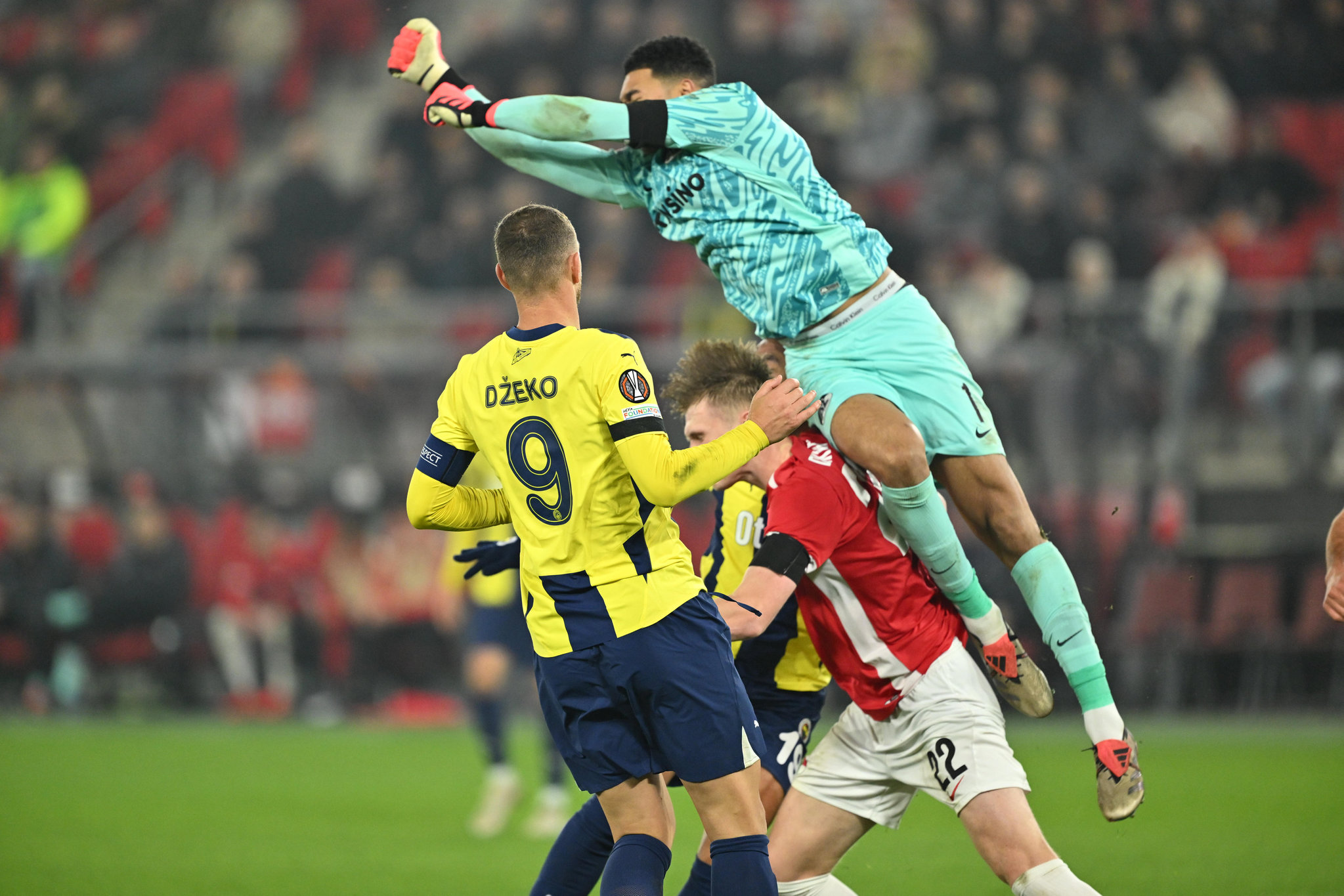 Ahmet Çakar AZ Alkmaar - Fenerbahçe maçını yorumladı!