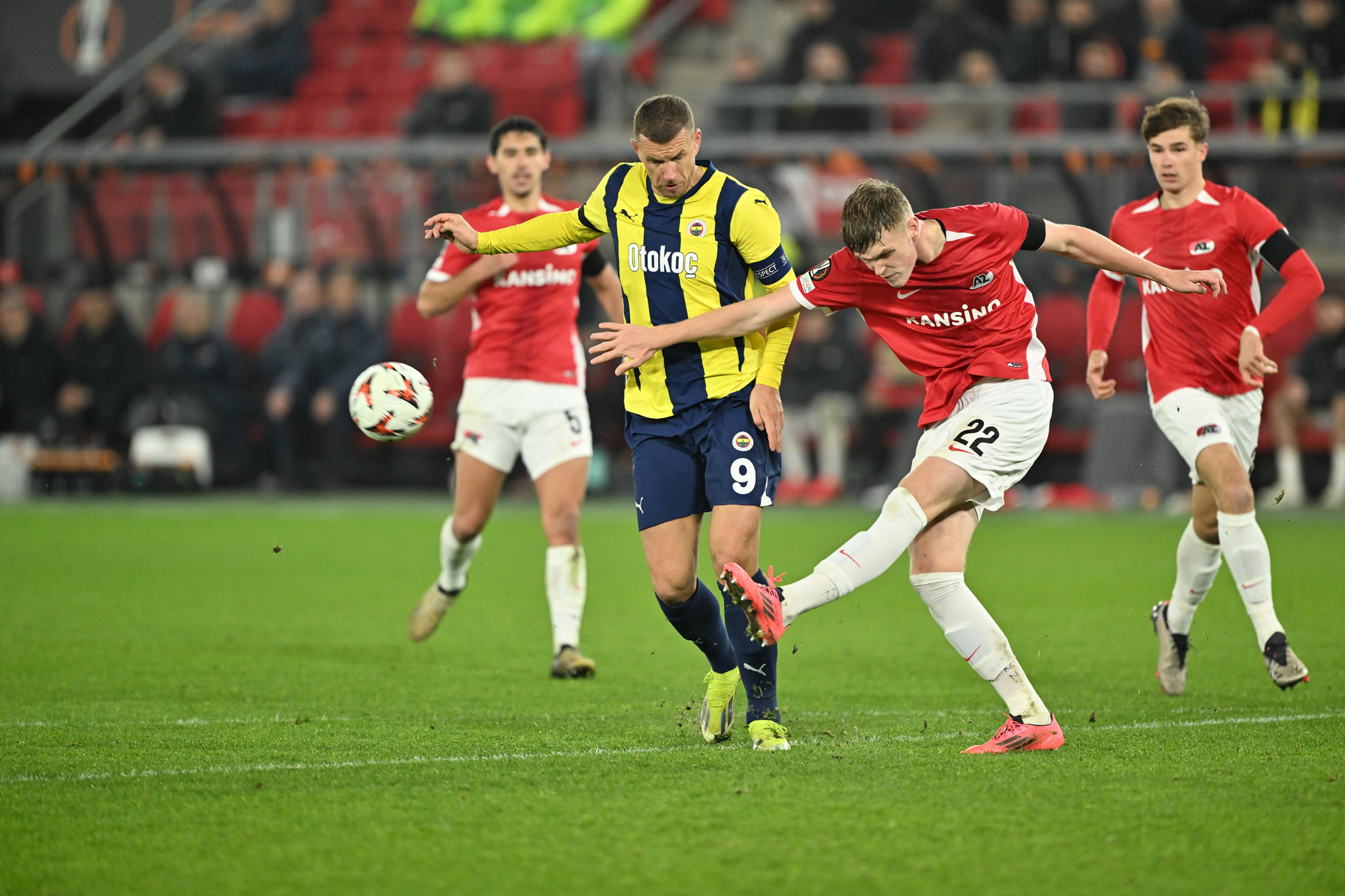 Fenerbahçe’de 9 ayrılık birden! Mourinho’dan AZ Alkmaar maçı sonrası radikal karar