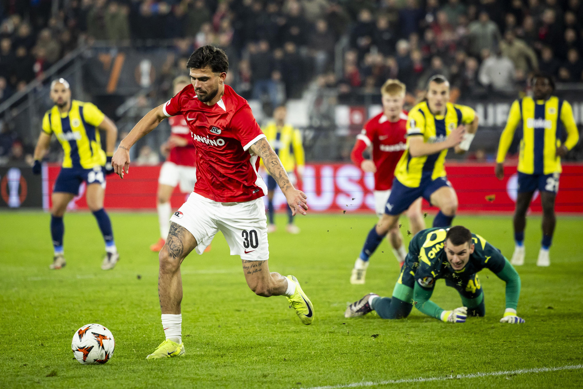 Fenerbahçe’de 9 ayrılık birden! Mourinho’dan AZ Alkmaar maçı sonrası radikal karar