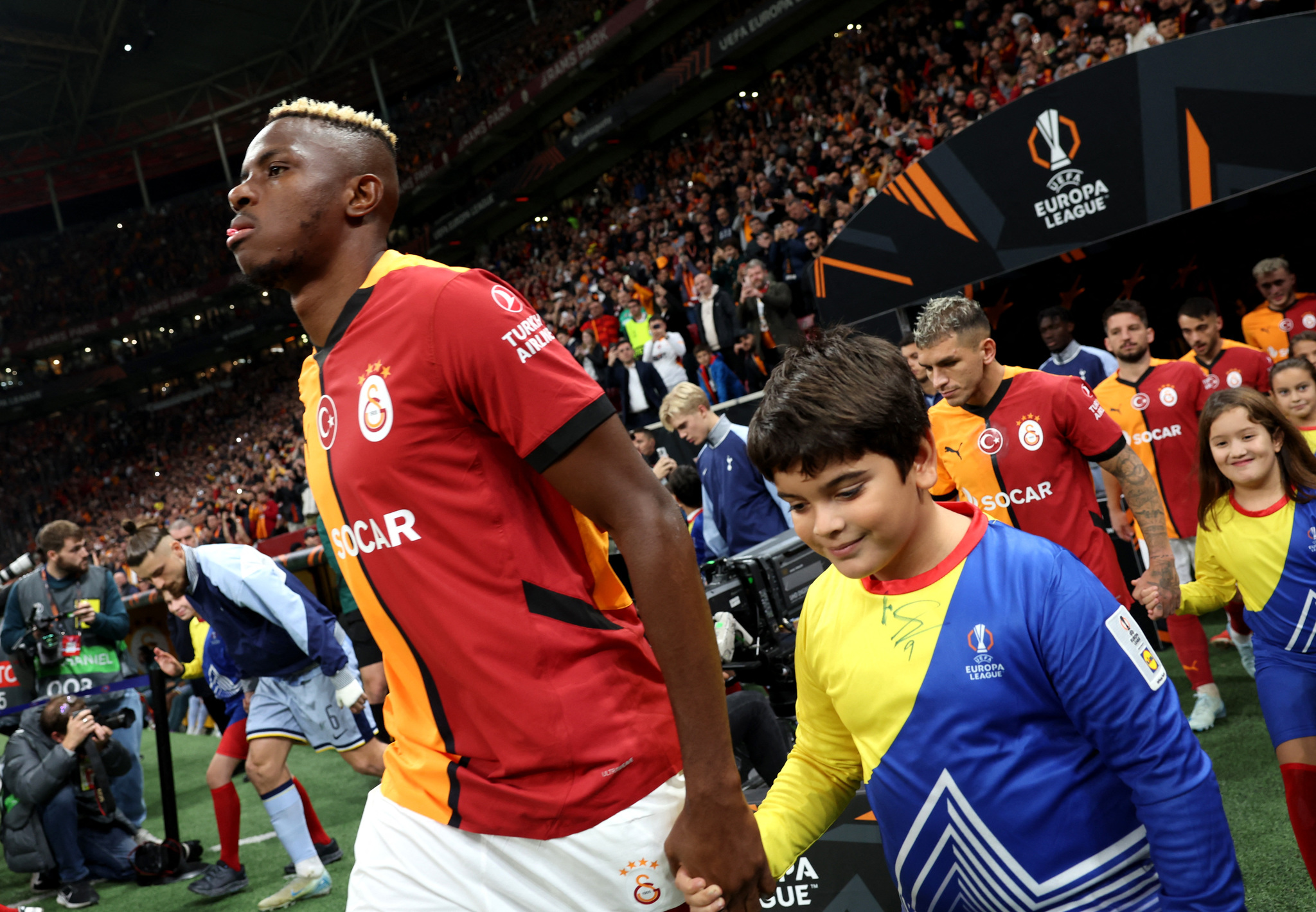 TRANSFER HABERİ: Fenerbahçe’den Osimhen bombası! Bu teklif Galatasaray’ı ekarte edebilir