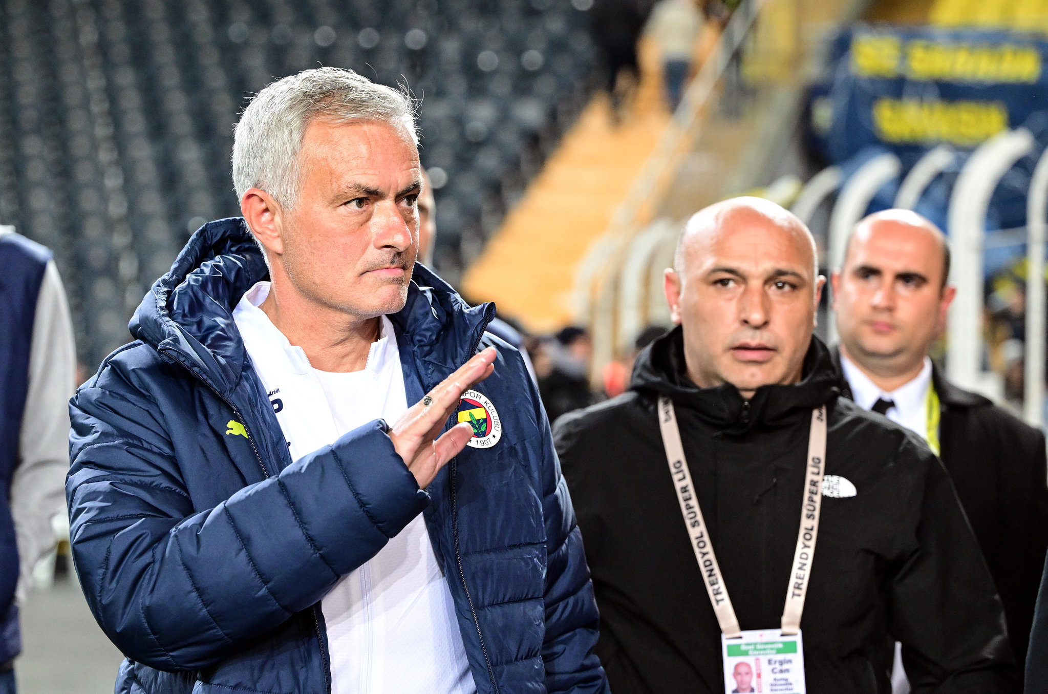 FENERBAHÇE HABERİ: Jose Mourinho hakkında bir çarpıcı iddia daha! Gideceği takım...