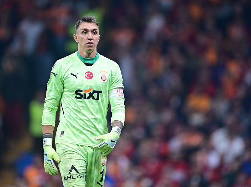 TRANSFER HABERİ: Galatasaray’a Brezilyalı eldiven! Muslera’nın yerine gelecek