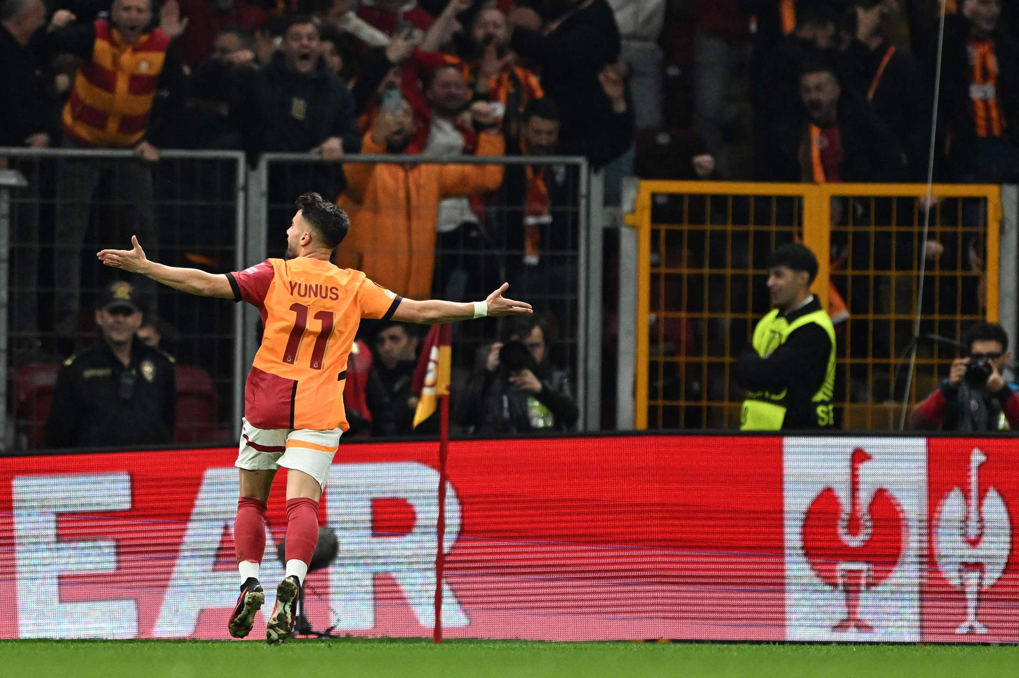 GALATASARAY HABERLERİ | Avrupa devinden Yunus Akgün’e transfer kancası!