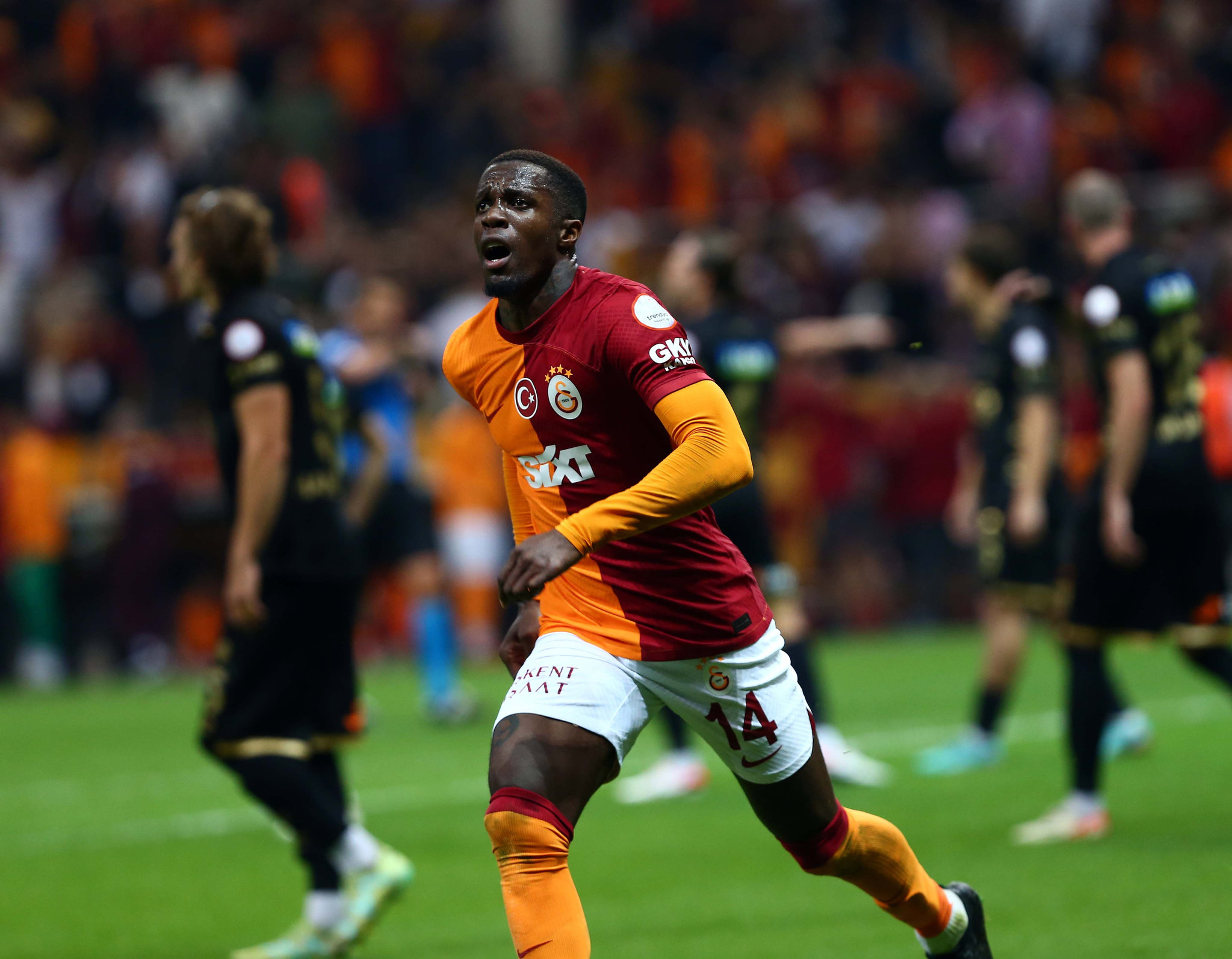 TRANSFER HABERİ | Galatasaray’a geri döneceği iddia ediliyordu! Wilfried Zaha için flaş gelişme