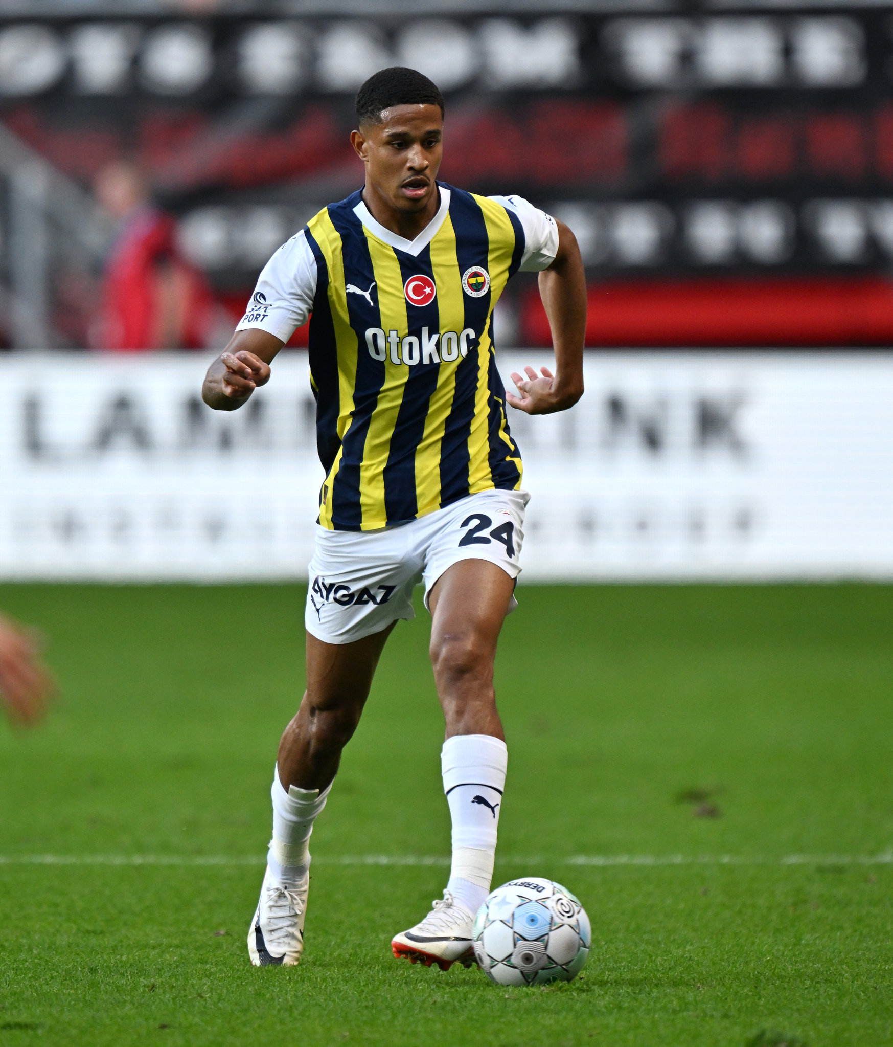 Fenerbahçe’de Jayden Oosterwolde sürprizi! Yönetim harekete geçti