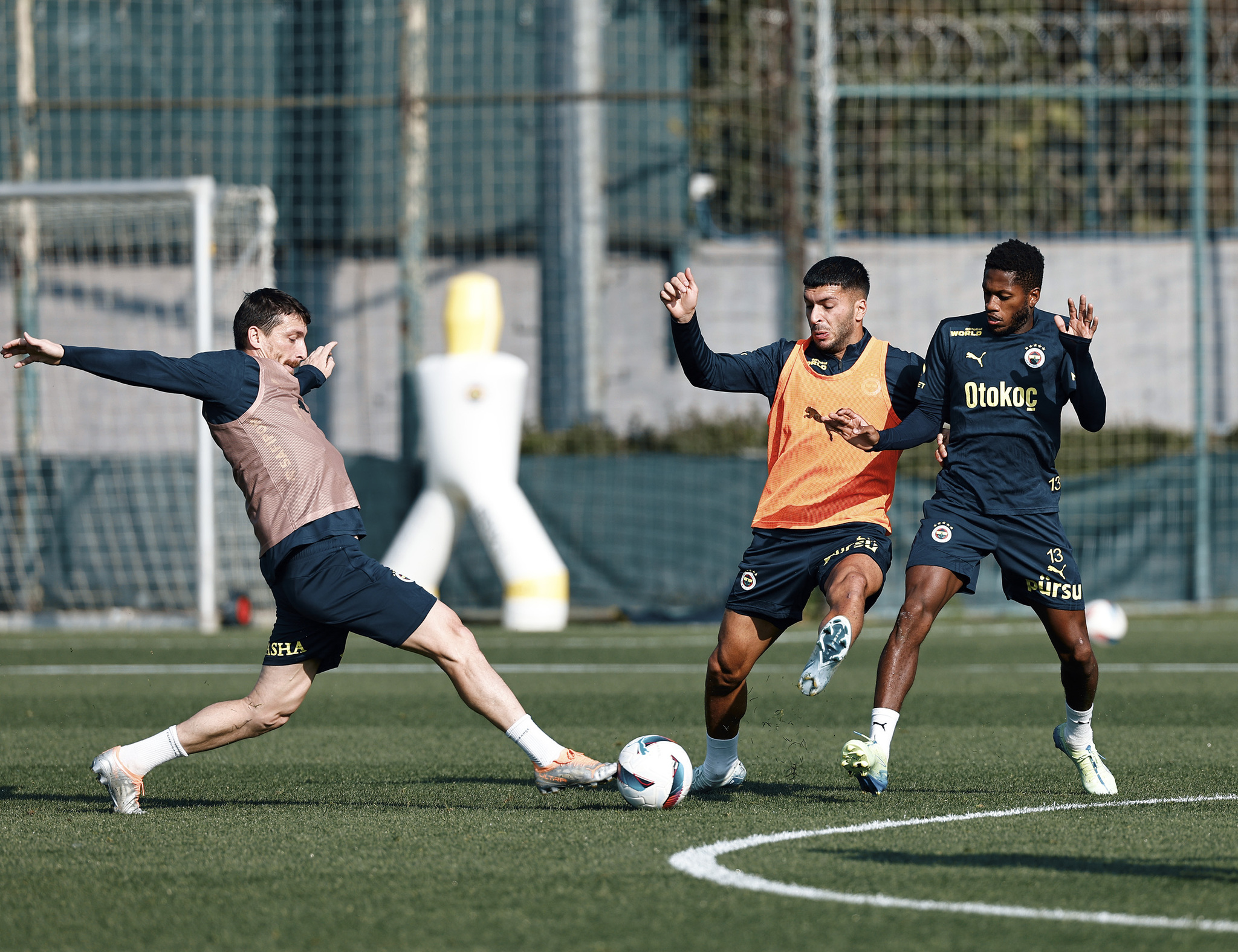 FENERBAHÇE HABERİ | İngiliz basını duyurdu! Jose Mourinho Premier Lig’e geri dönüyor