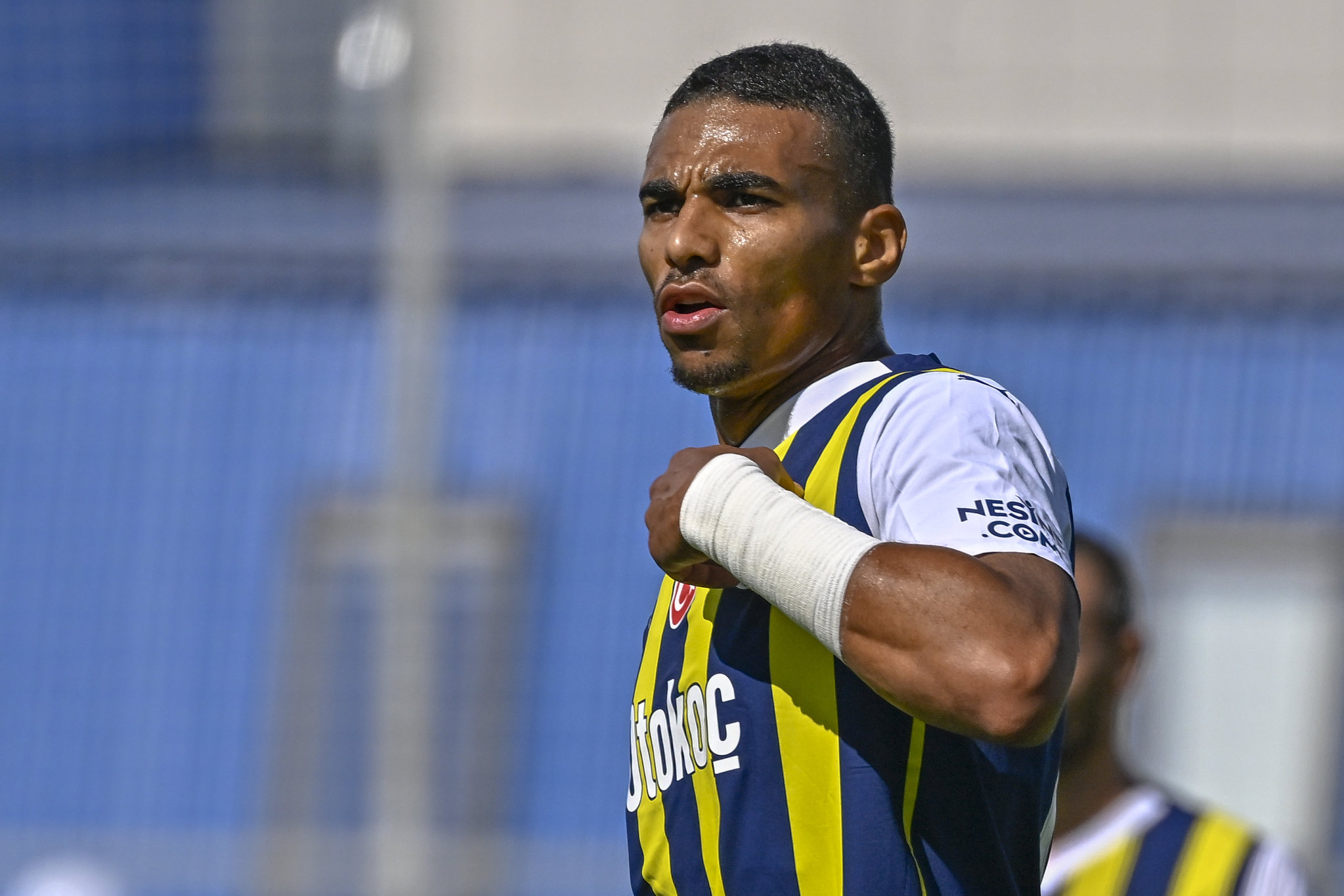 Fenerbahçe’de Alexander Djiku gelişmesi!