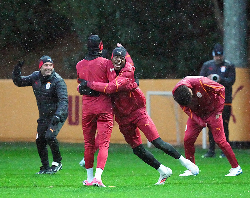 TRANSFER HABERİ | Galatasaray için müjdeyi verdiler! Ocakta...