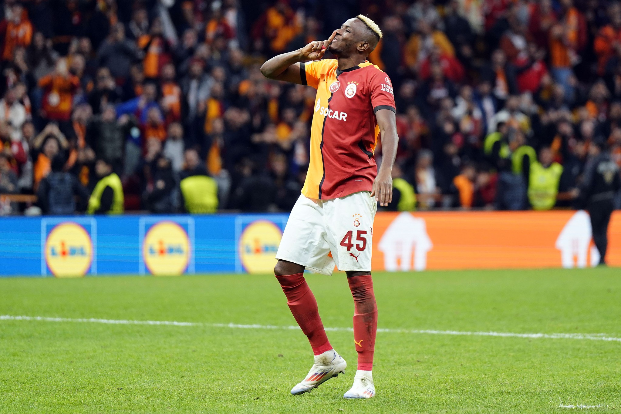 Galatasaray’da Osimhen depremi! Kötü haber resmen açıklandı